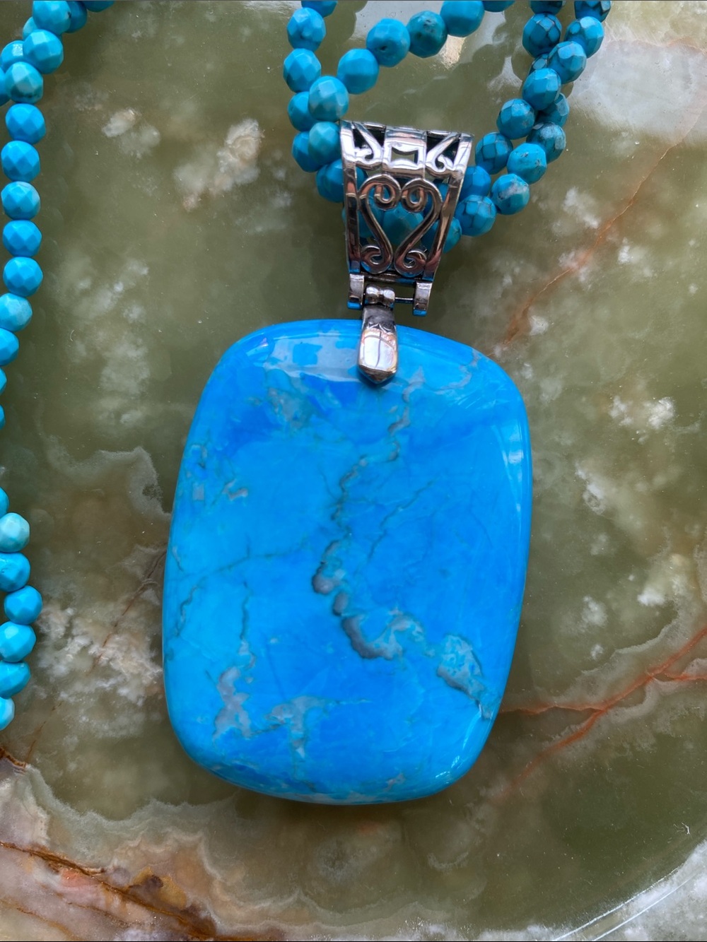 Turquoise Bead Necklace with Pendant - Picture 5 of 5